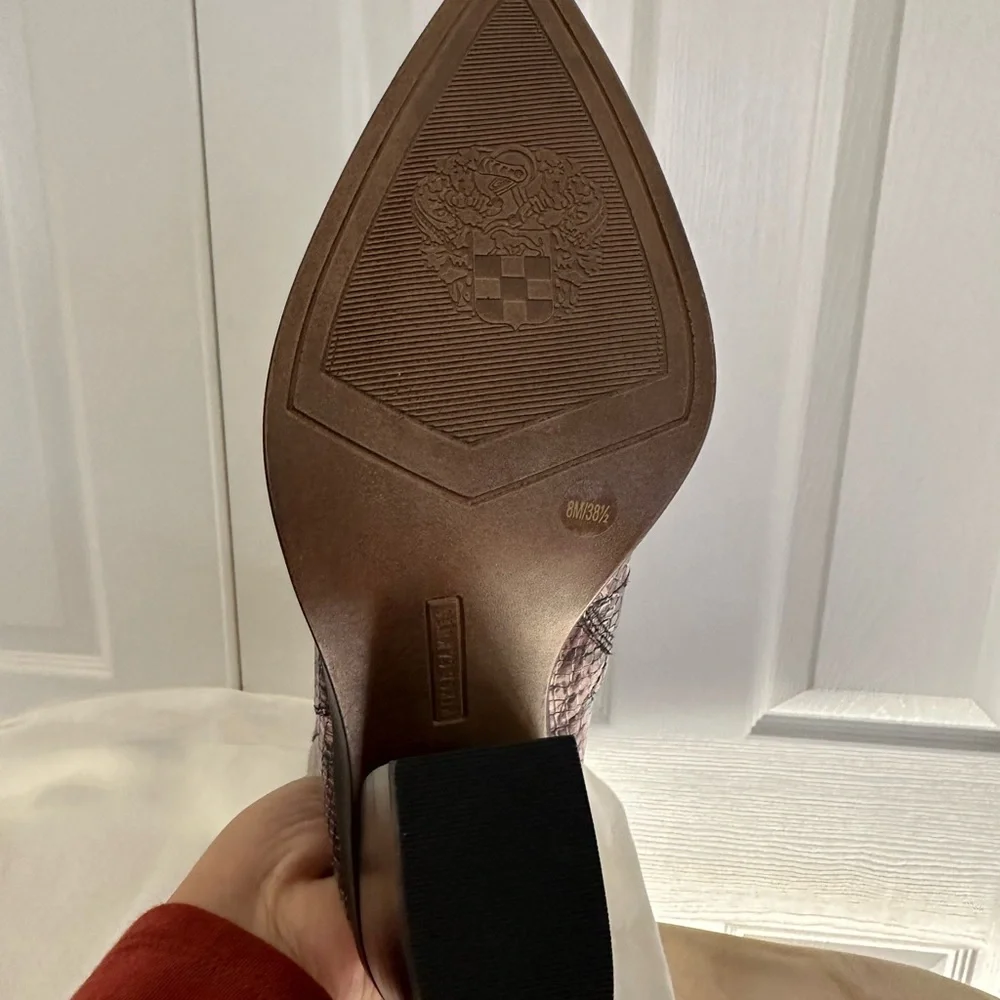 Vince Camuto Snake Skin Pattern knee high boots- Sz 8 - Picture 6 of 7